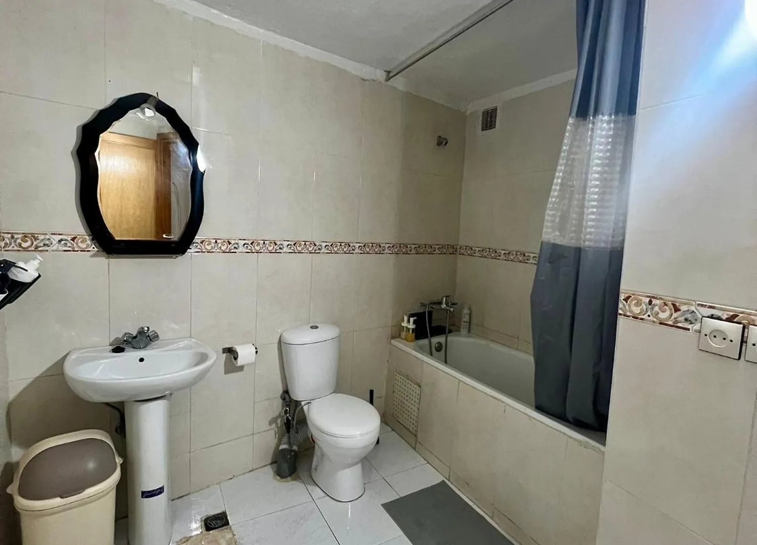 3 Bedrooms In Best Area Of Medina Fes
